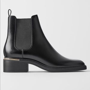 ZARA low heeled Chelsea boots with Gold Trim